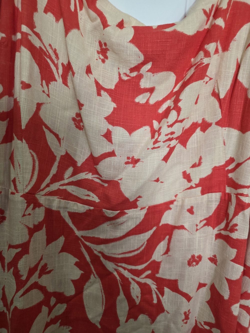 Vince Camuto Floral Midi Dress - Picture 4 of 8